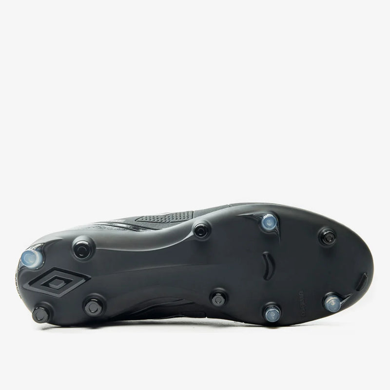 Chuteira Campo Umbro Attak Eternal - Preto
